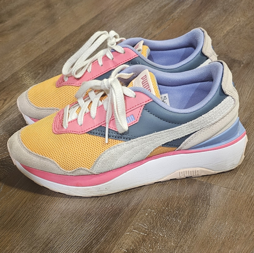 PUMA SNEAKERS